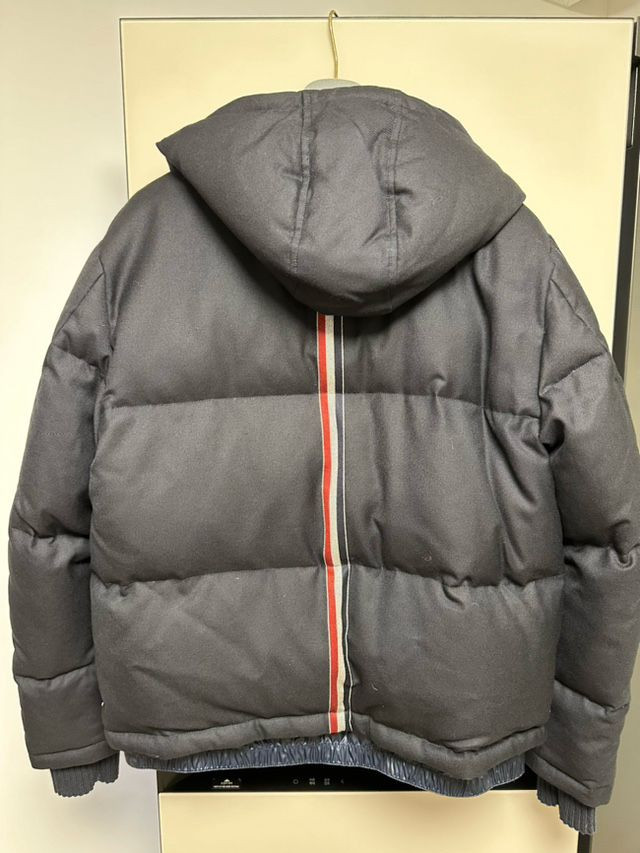 톰브라운 백삼선 패딩 4사이즈--3