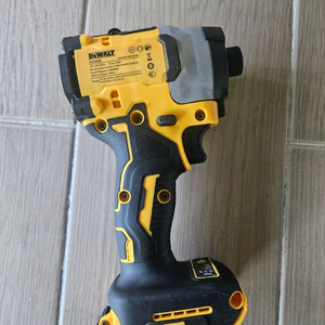 디월트 임팩드릴 알리발 베어툴