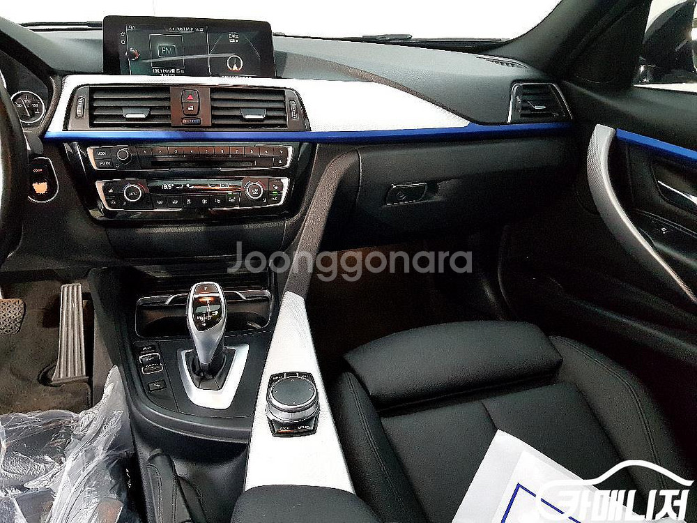 [BMW]3시리즈 (F30) 320d M 스포츠 #앱특--9