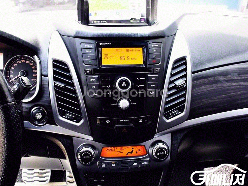 [KG모빌리티(쌍용) ]뉴코란도C 2WD 2.2 익스트--9