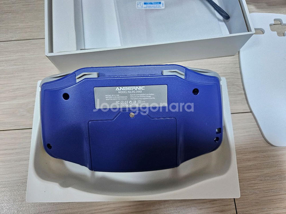 레트로 게임기 엔버닉 rg34xx 판매합니다.--2