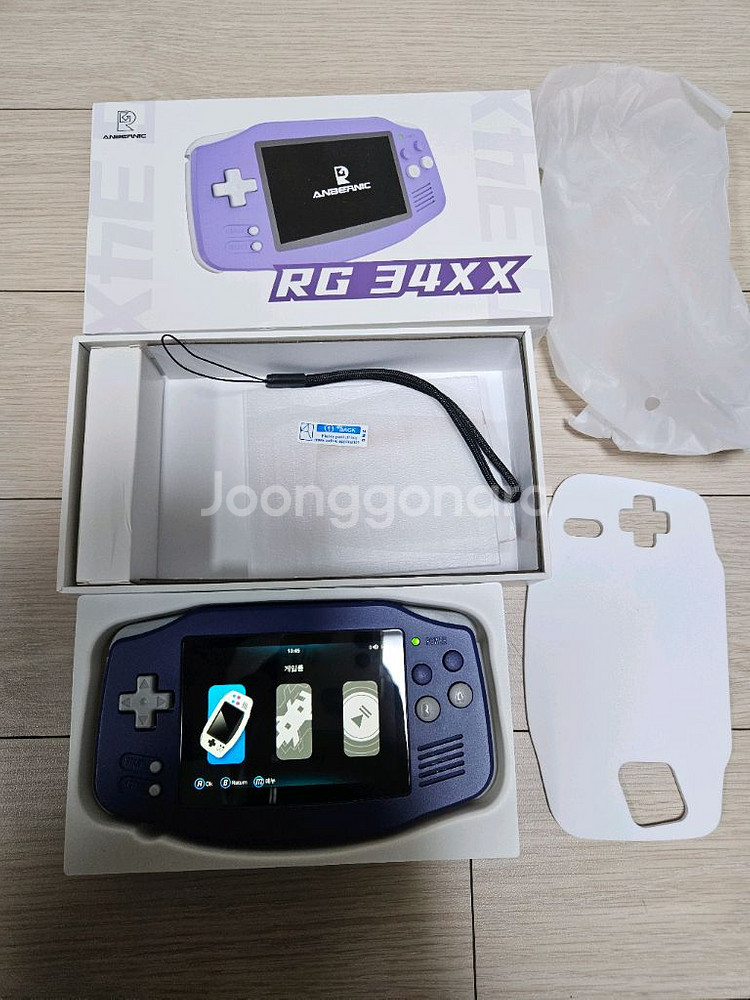 레트로 게임기 엔버닉 rg34xx 판매합니다.--0