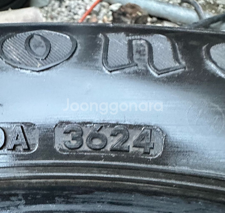 225 55 18중고타이어한대분2255518--3