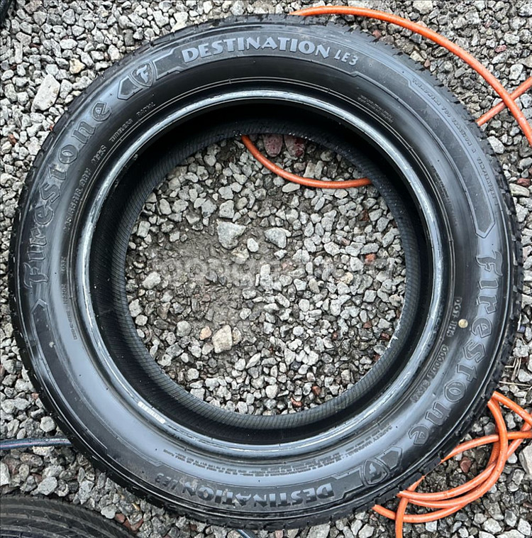 225 55 18중고타이어한대분2255518--2