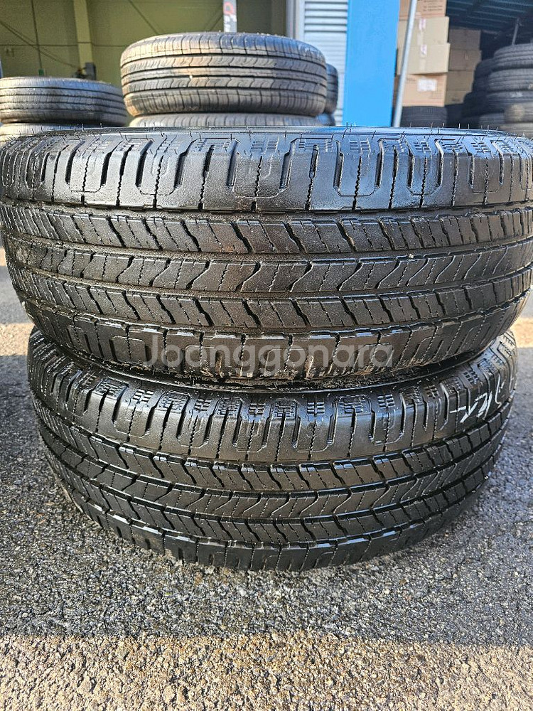 235 65 17 한국 라우펜타이어--0