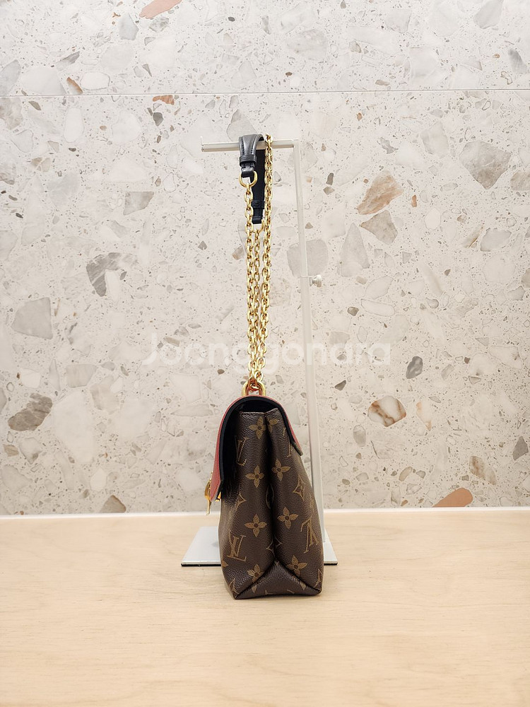 루이비통 M43713 모노그램 생플라시드 체인 숄더백--1