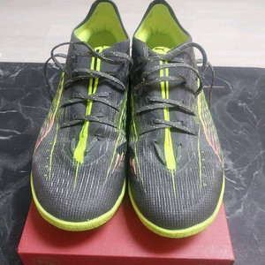 푸마울트라5프로케이지풋살화