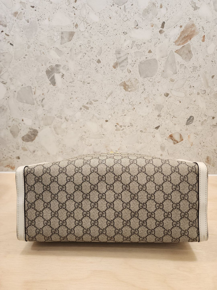 구찌 GG 슈프림 패드락 숄더백 미디엄 479197 이미지