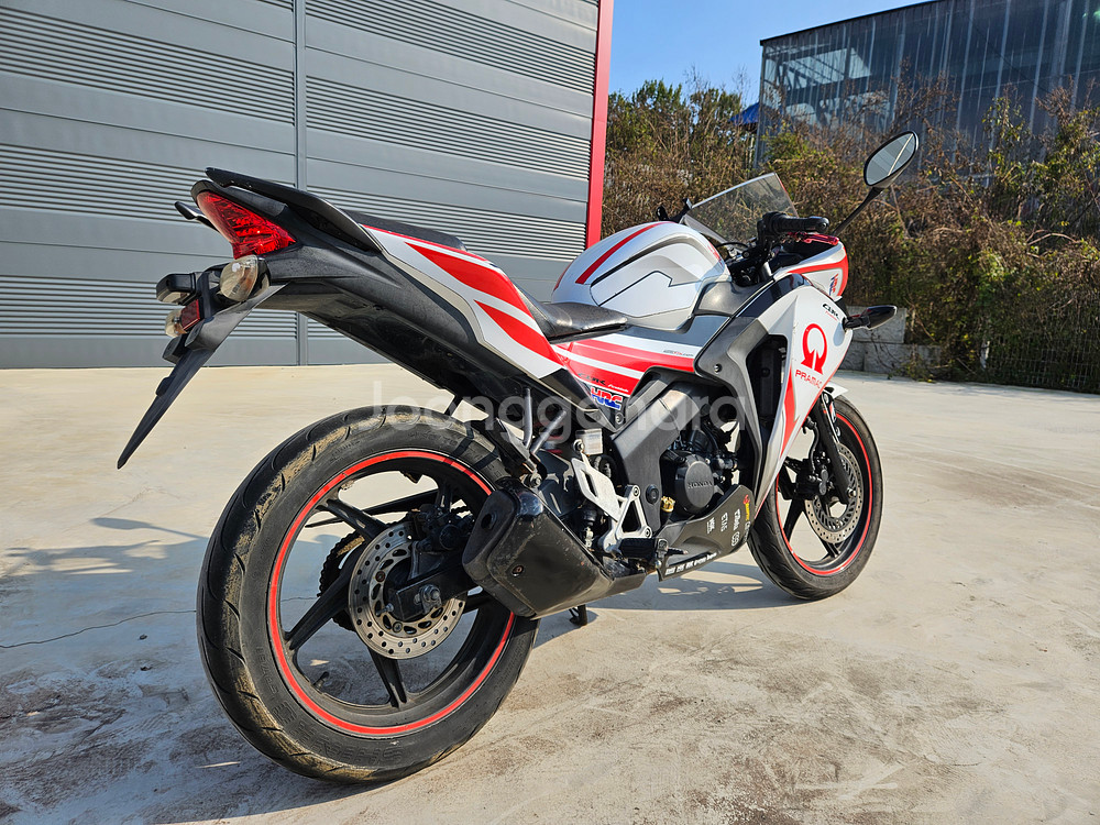 혼다/CBR125/ 11년식/3@@@@KM/135만원/--5