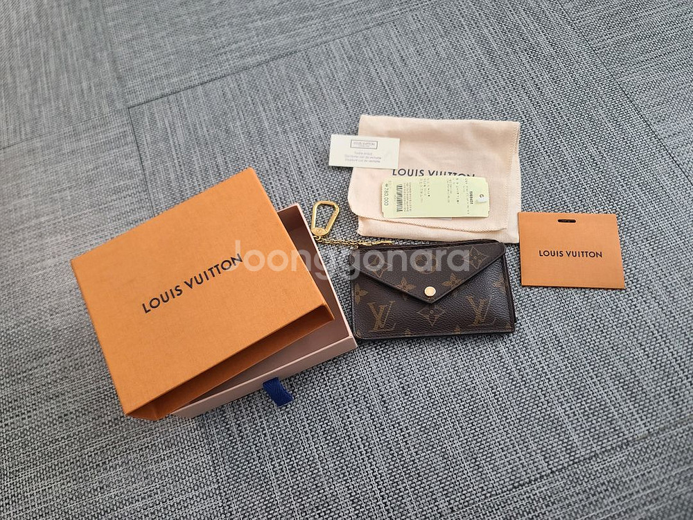 루이비통 카드지갑 렉토 베르소 카드홀더 모노그램 키체인--0