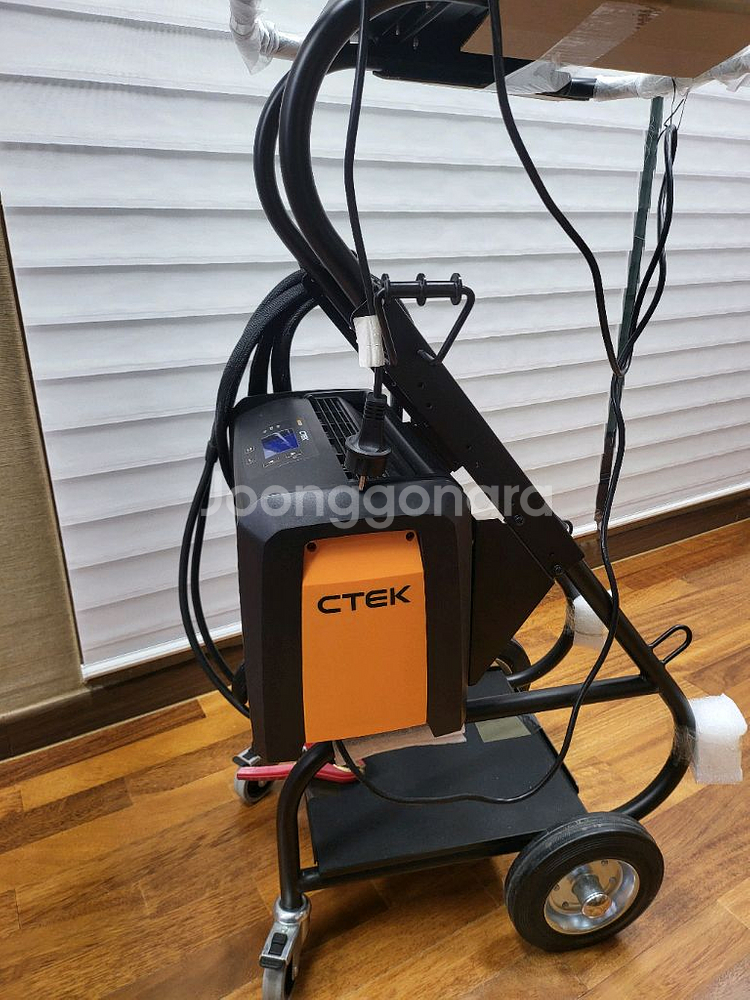 CTEK 씨텍 PRO 120 차량용 배터리 충전기--5