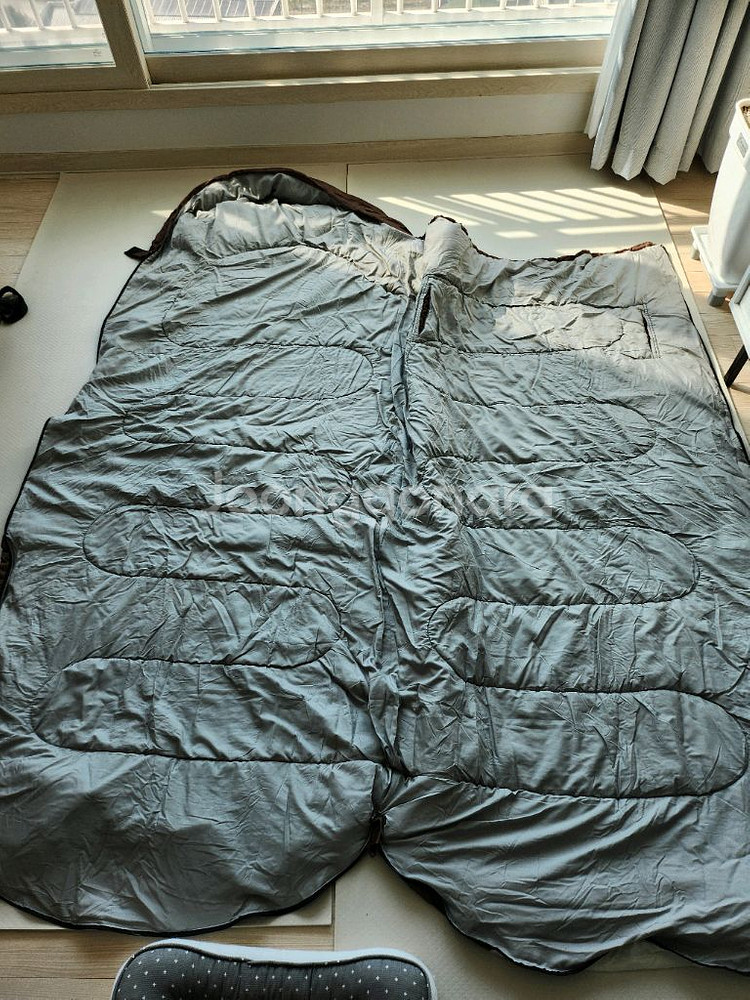 캠핑 침낭 (새것)--4