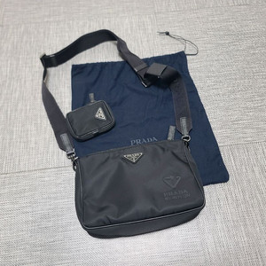 프라다 리나일론 파우치 숄더백 크로스백 2vh113크롬
