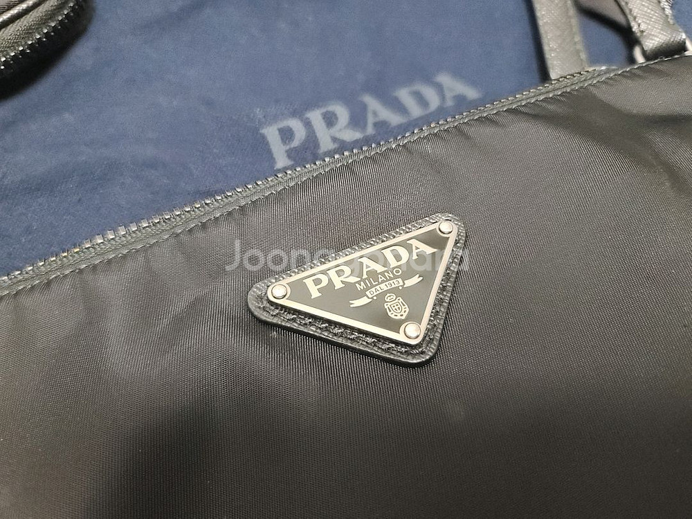 프라다 리나일론 파우치 숄더백 크로스백 2vh113크롬--1