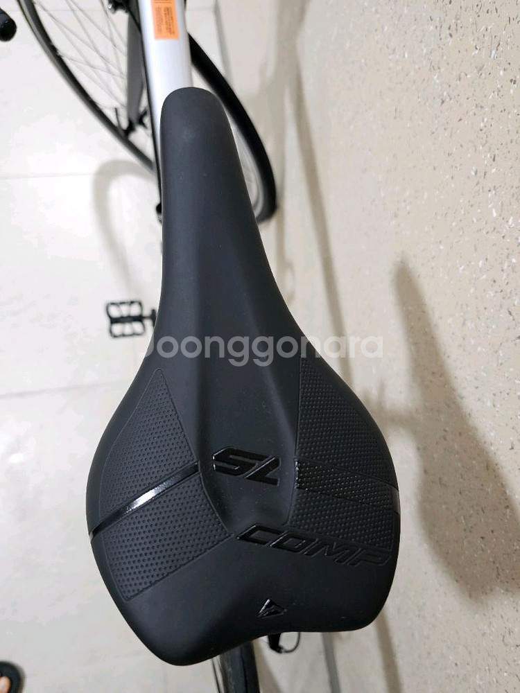 메리다 스컬트라 400 로드 자전거--3