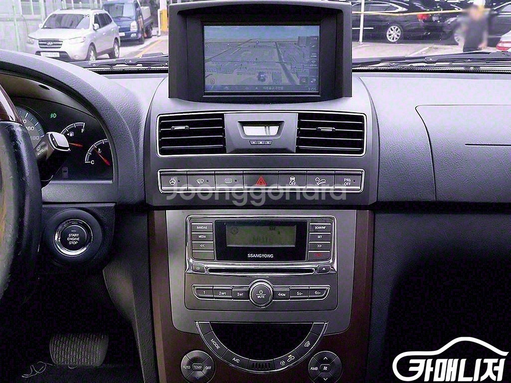 [KG모빌리티(쌍용) ]렉스턴W 2.0 4WD RX7--8