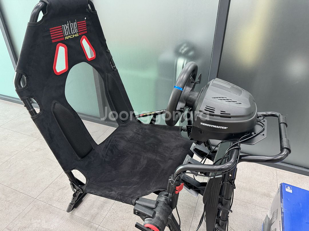 트러스트마스터 t300rs+넥스트레벨 레이싱 의자--2