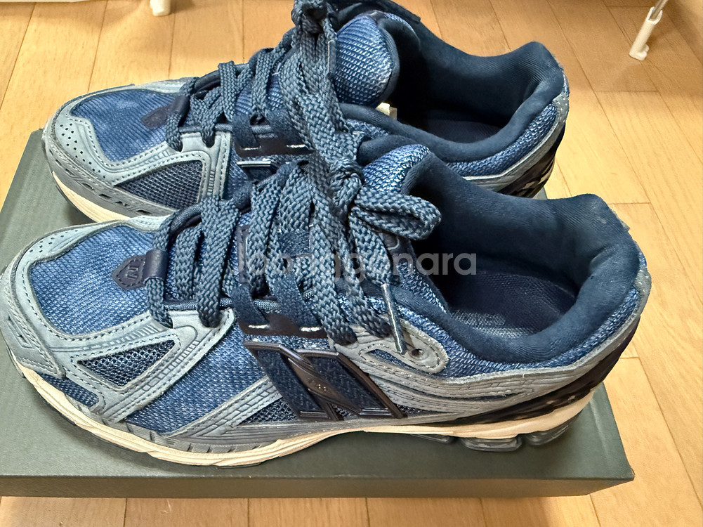 뉴발란스 1906 운동화 230사이즈--0