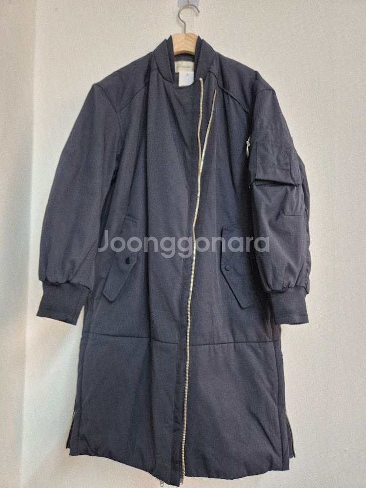 a.t. corner 롱 네이비 누빔점퍼--0