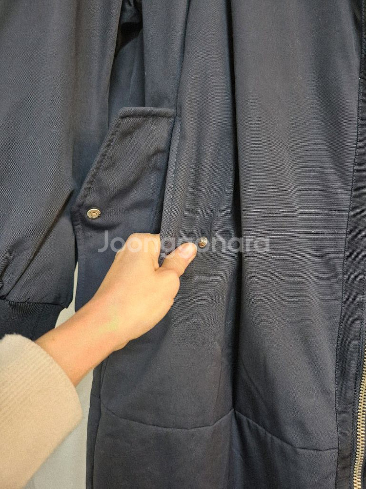 a.t. corner 롱 네이비 누빔점퍼--3