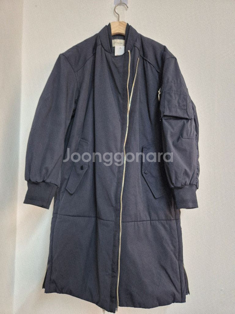 a.t. corner 롱 네이비 누빔점퍼--9