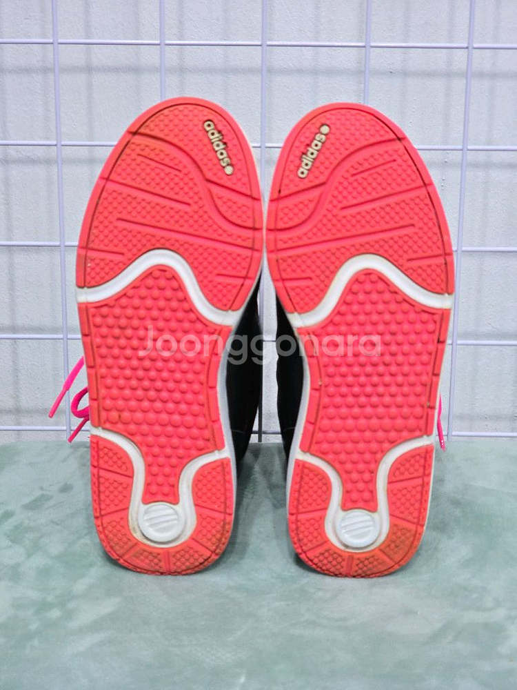 아디다스 방한 부츠 235--4