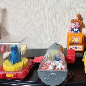 해피밀32 KFC 피규어 컵 종 케이스 연필 플레이트 이미지