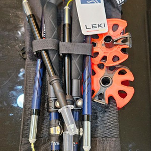 LEKI Sherpa FX Carbon 등산 스틱