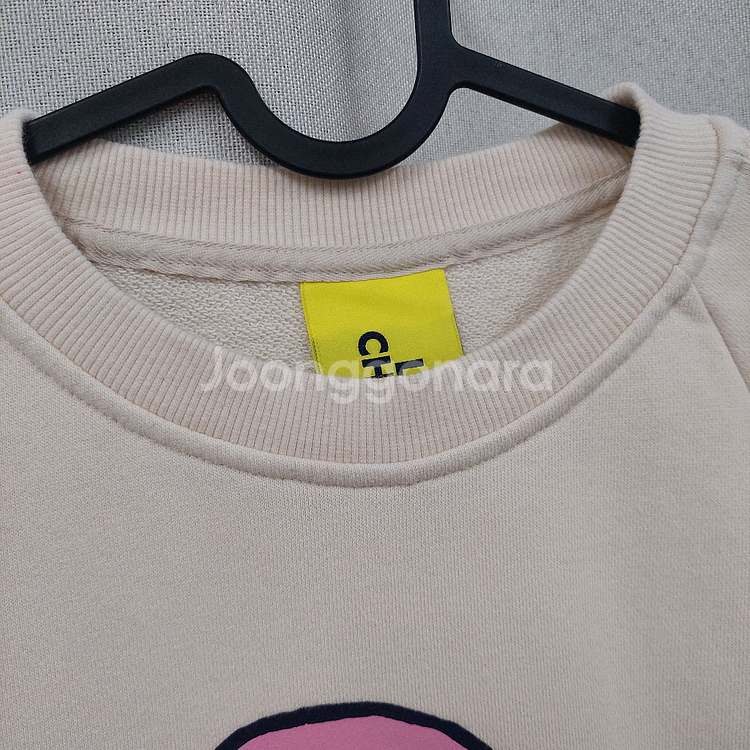 럭키슈에뜨 맨투맨--1