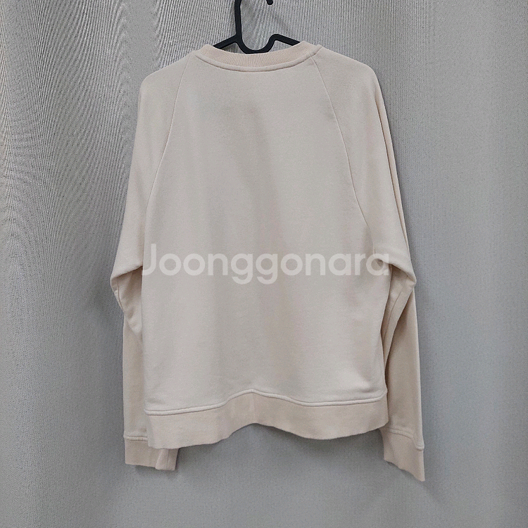 럭키슈에뜨 맨투맨--4