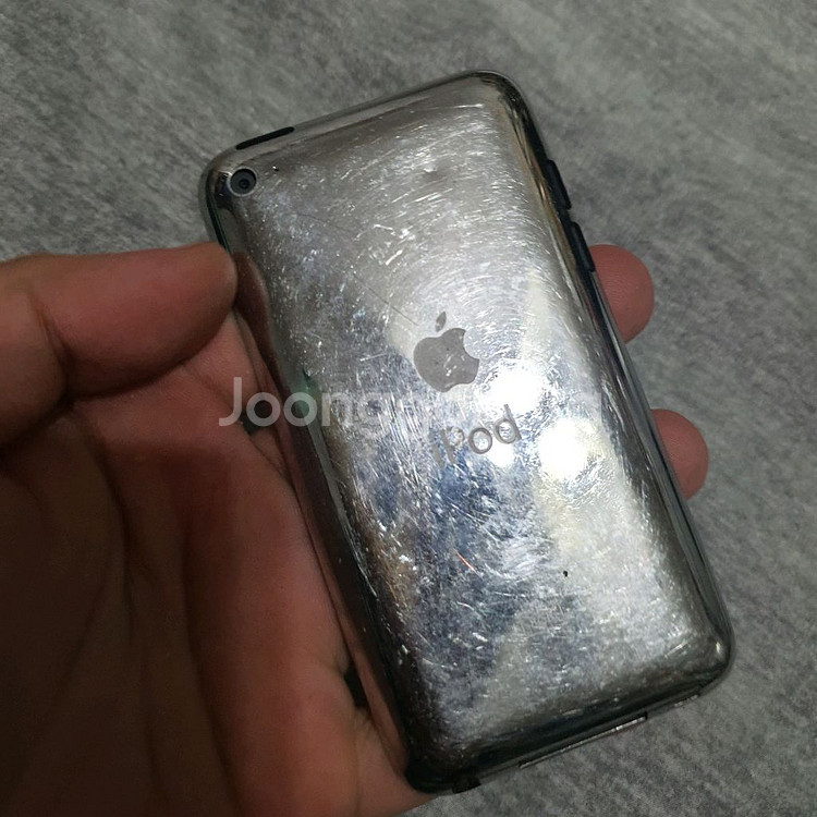 애플 아이팟터치4세대 a1367 8기가--1