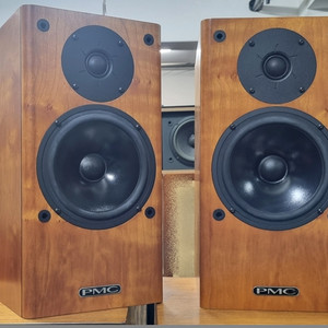 PMC TB2i 북쉘프 모니터 스피커