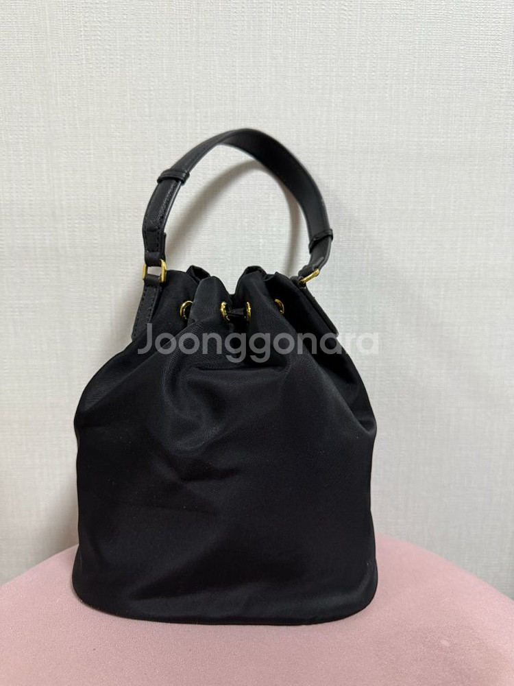 프라다 리나일론 버킷백--2