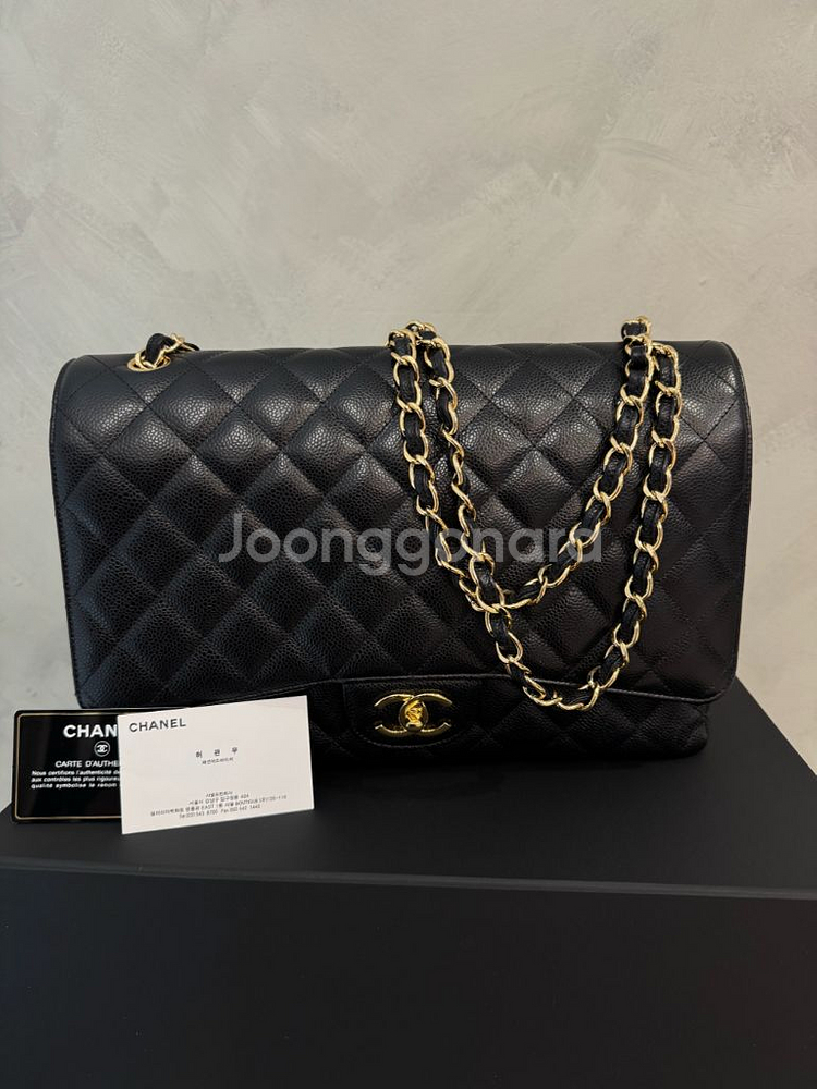 민트급 샤넬 클래식 맥시 캐비어 금장--0