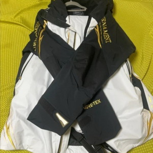 한국다이와 토너먼트DW-1020T낚시복 (미사용)