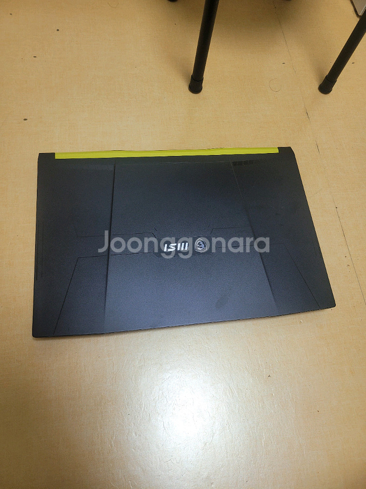 MSI 크로스헤어 17 게이밍 노트북--2