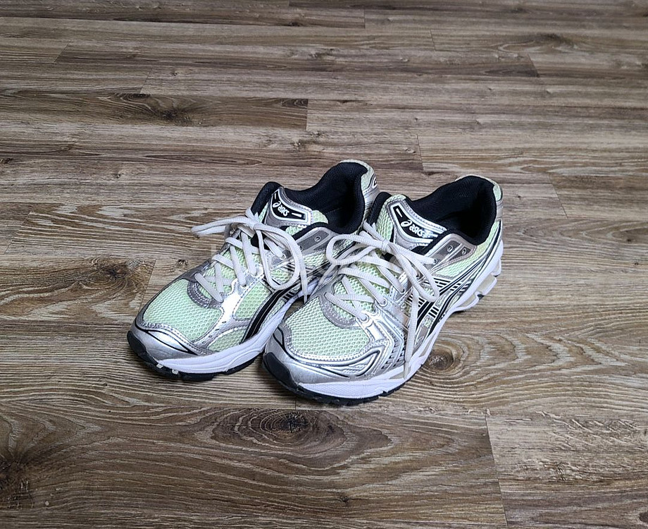 아식스 젤카야노14 옐로우블랙 나이키스니커즈구찌루이비통--0