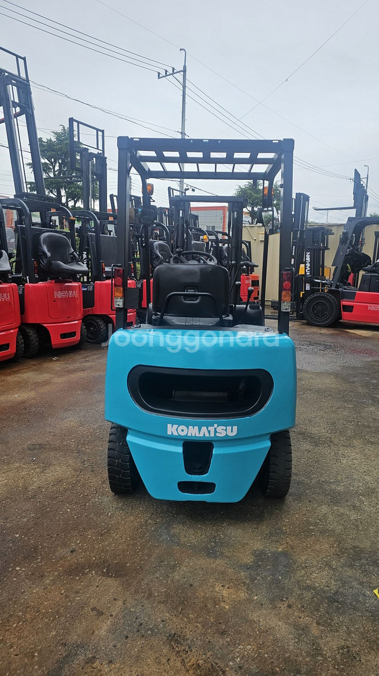 저렴한 코마츠 좌식 1.5톤 휘발유지게차 3M 400만--0
