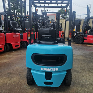 저렴한 코마츠 좌식 1.5톤 휘발유지게차 3M 400만