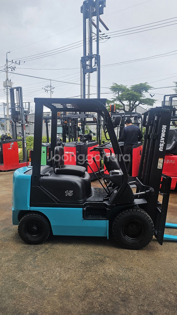 저렴한 코마츠 좌식 1.5톤 휘발유지게차 3M 400만--1