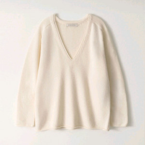 낫띵리튼 cerin deep v-neck pullove