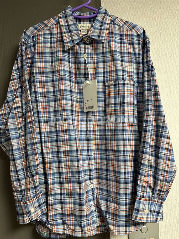 (택달린 새상품) 시엔느 헬렌 체크셔츠--3