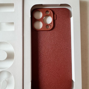 아이폰 15프맥 수티(suti) 케이스 팝니다