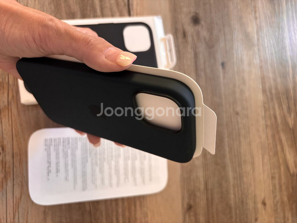 아이폰15 애플 정품 실리콘 케이스 블랙!!--3