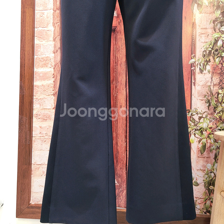 손정완 네이비 부츠컷 팬츠--3