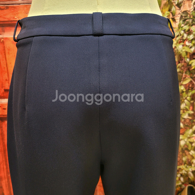 손정완 네이비 부츠컷 팬츠--7