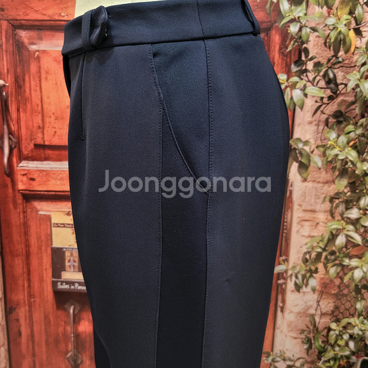 손정완 네이비 부츠컷 팬츠--6