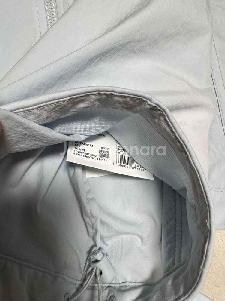 노스페이스 아이라 반팔집업 105 팝니다--1