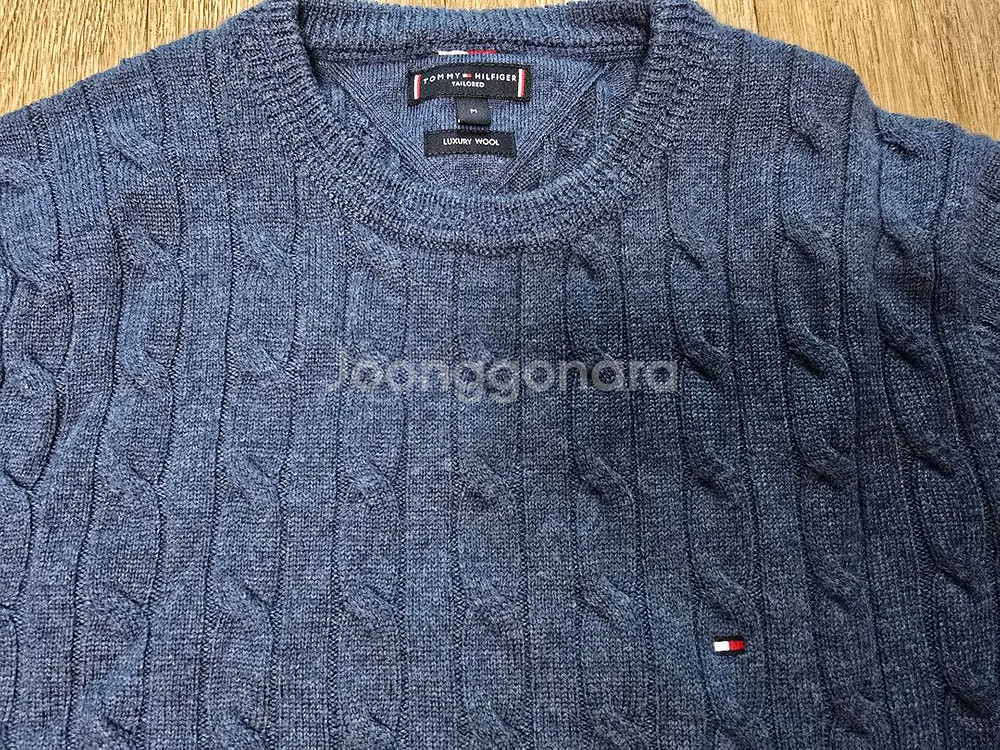 타미힐피거 울 100 케이블 니트 M 새제품 팝니다--1