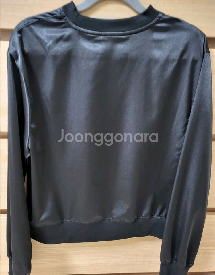 나이키(여성상의2종)--2